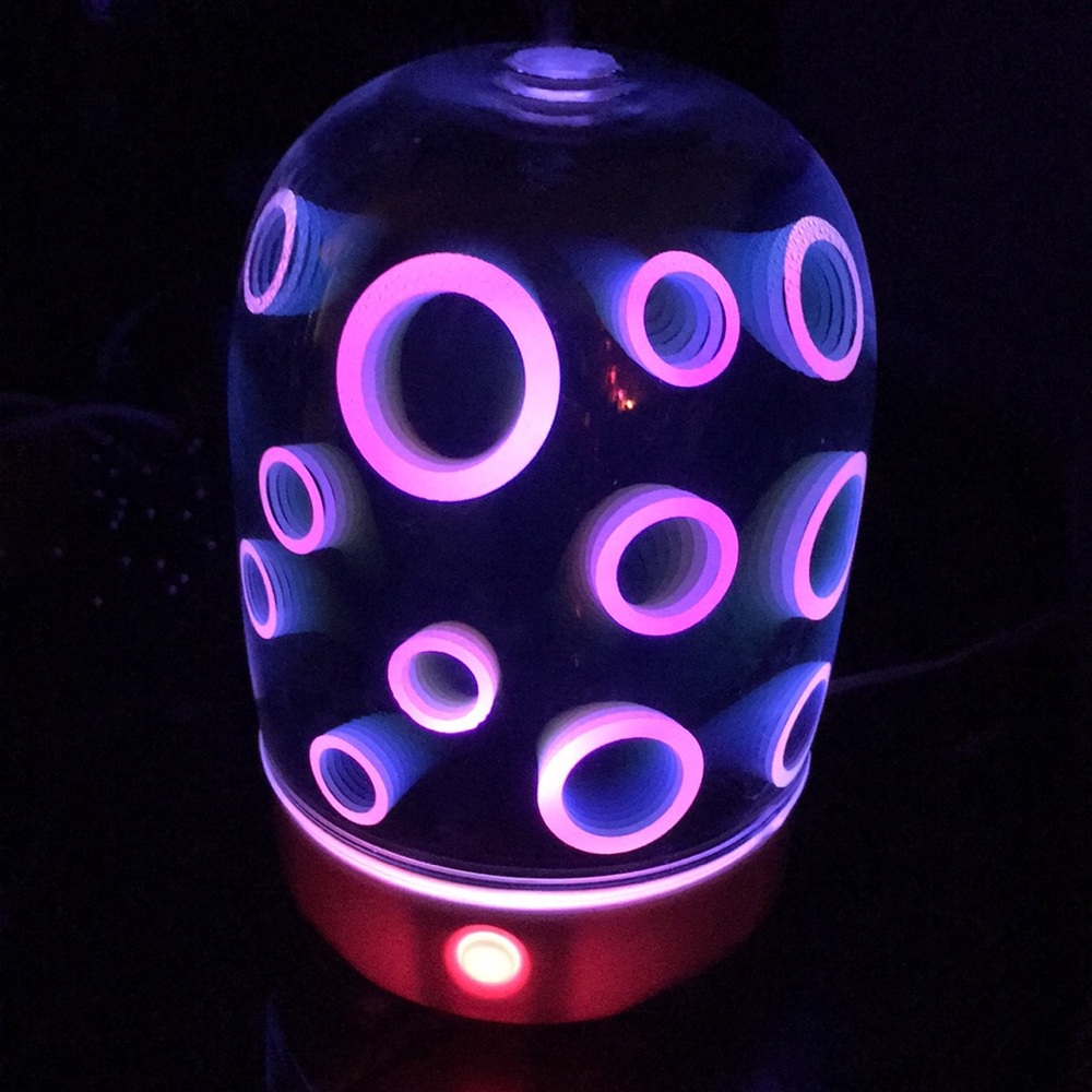 Nightlight diffuser with oil